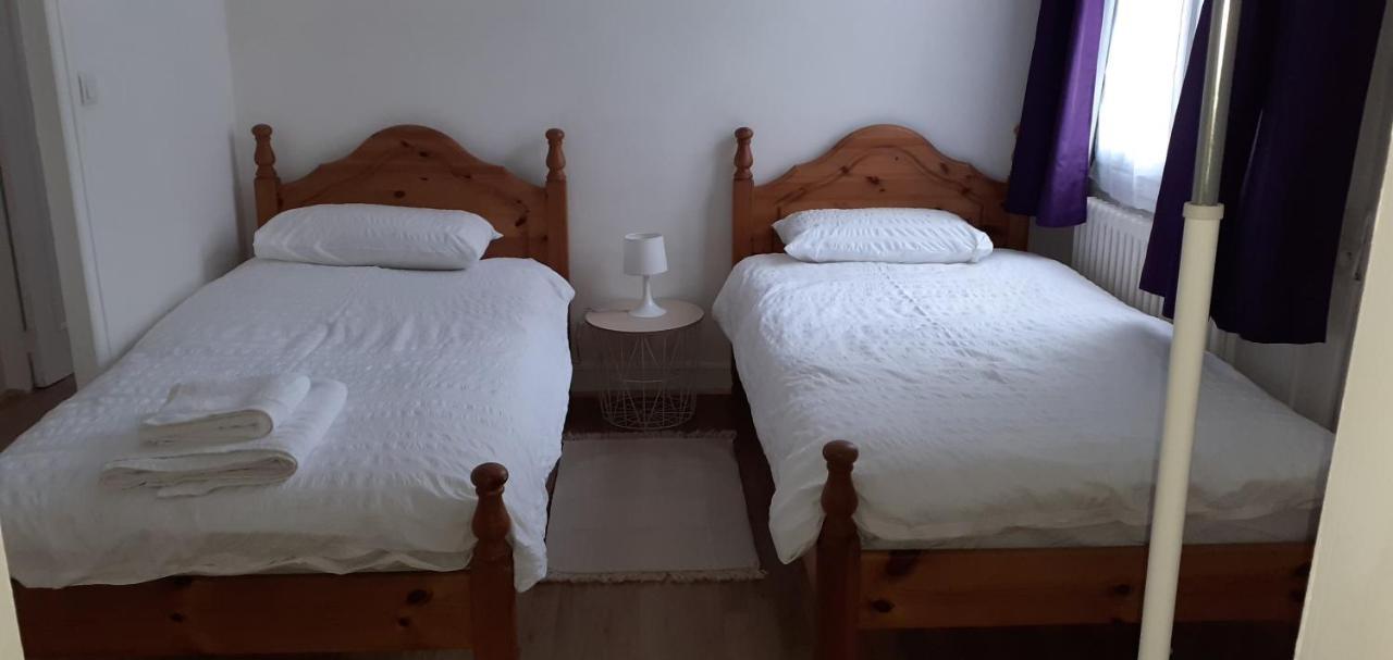 Rainbow Cottage Merillac Екстер'єр фото